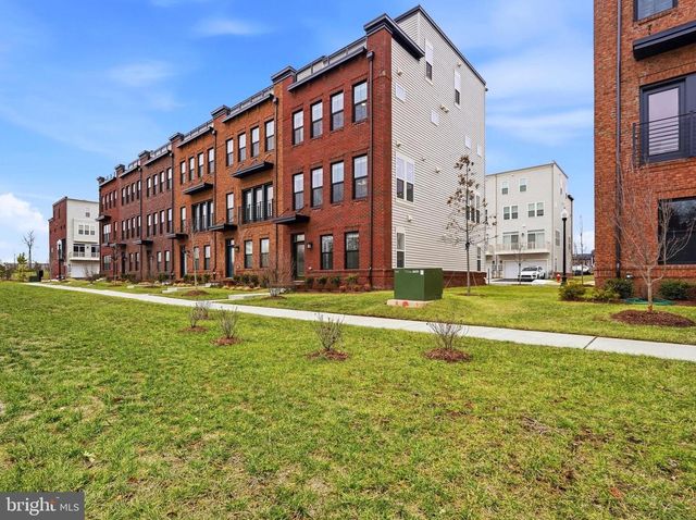 22801 TAWNY PINE SQ, Brambleton, VA 20148