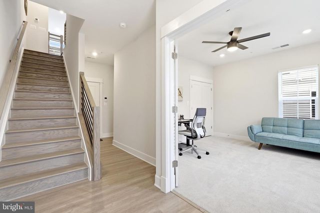 22801 TAWNY PINE SQ, Brambleton, VA 20148