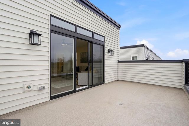 22801 TAWNY PINE SQ, Brambleton, VA 20148