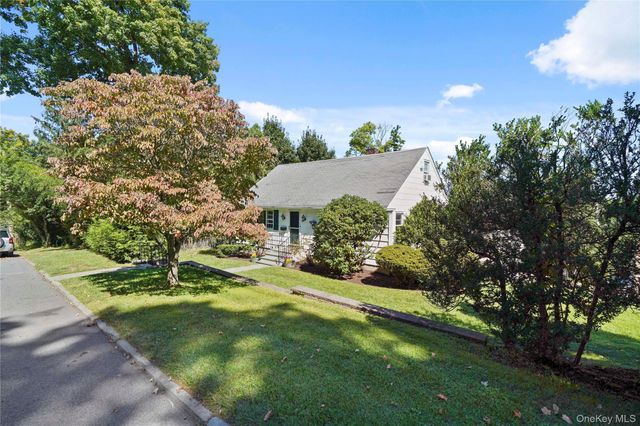 11 Riverview Avenue, Ardsley, NY 10502