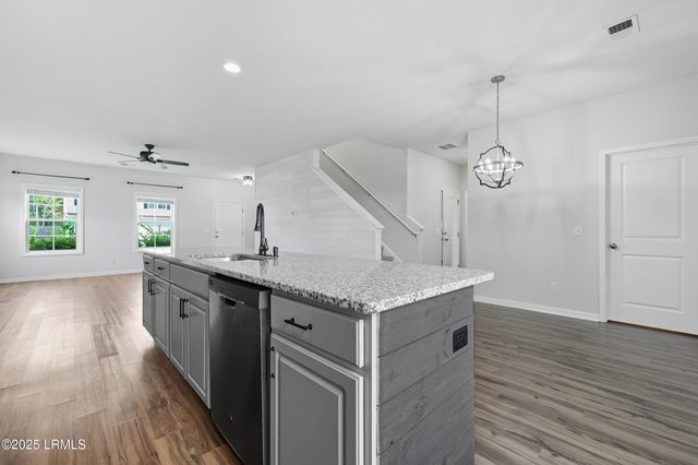 42 Chestnut Street, Beaufort, SC 29906