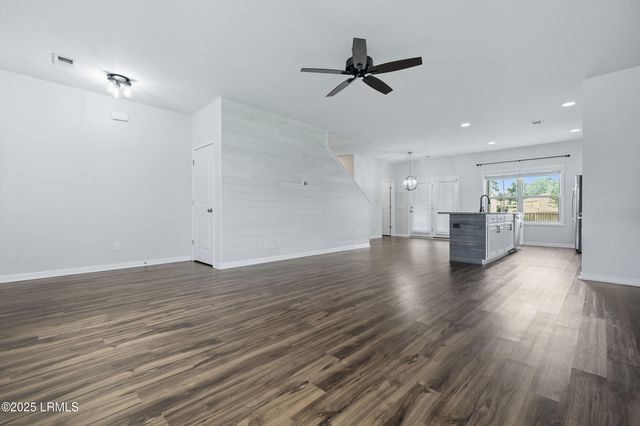 42 Chestnut Street, Beaufort, SC 29906