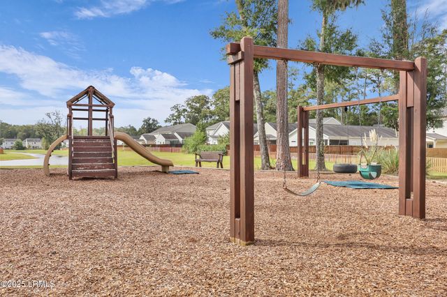 42 Chestnut Street, Beaufort, SC 29906