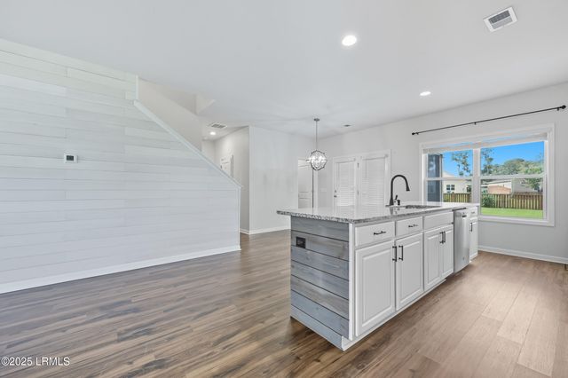 42 Chestnut Street, Beaufort, SC 29906