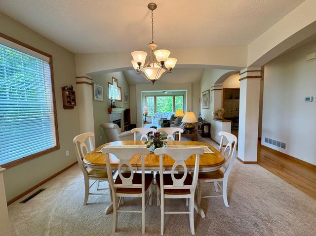 4711 Walnut Grove Lane N, Plymouth, MN 55446