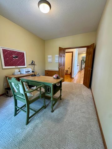 4711 Walnut Grove Lane N, Plymouth, MN 55446