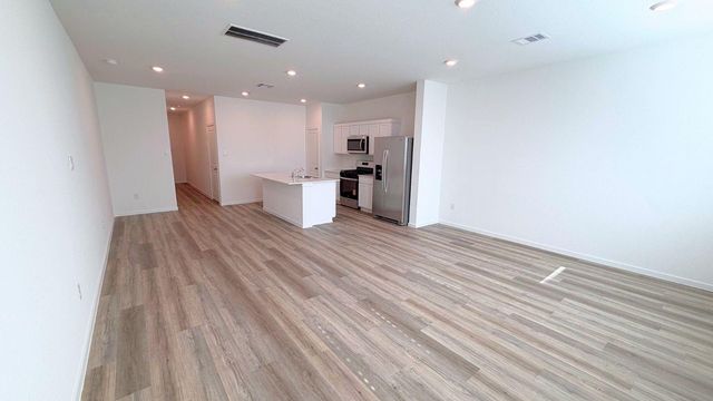 947 Moon Drop Lane, Houston, TX 77909