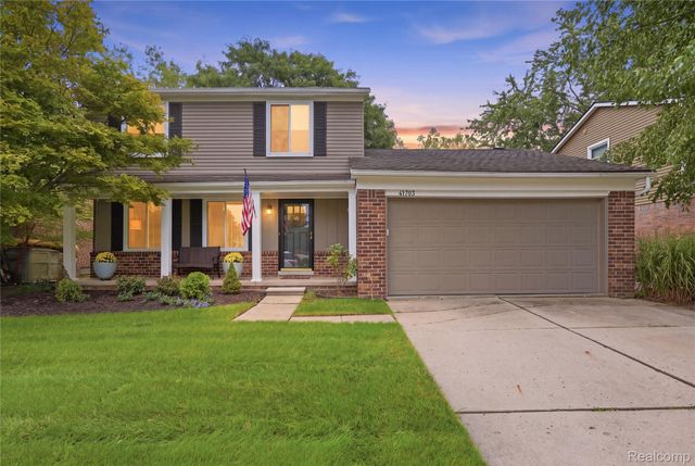 41703 Greenwood Drive, Canton Charter Township, MI 48187