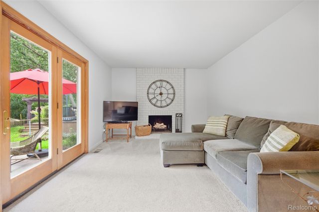41703 Greenwood Drive, Canton Charter Township, MI 48187