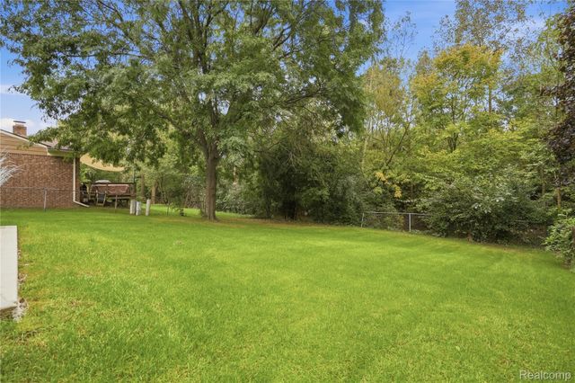 41703 Greenwood Drive, Canton Charter Township, MI 48187