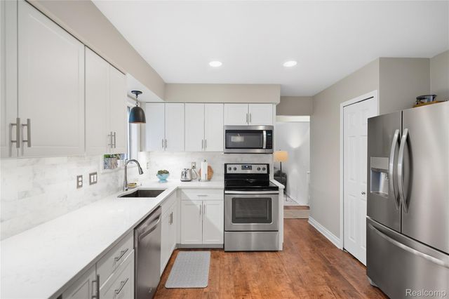 41703 Greenwood Drive, Canton Charter Township, MI 48187