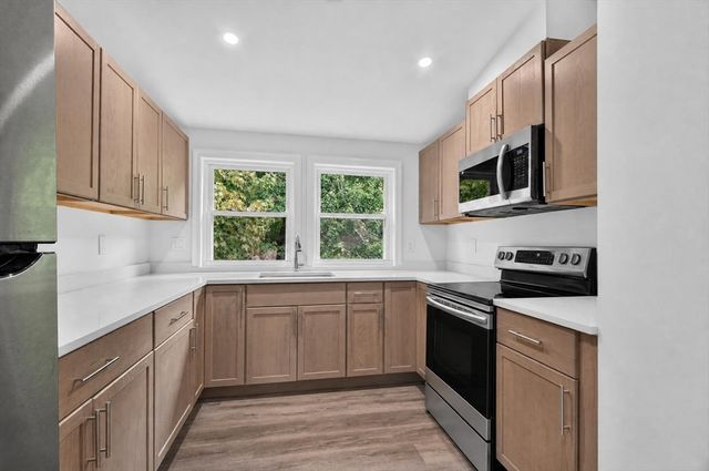 391 Cedar Brook Rd 2, Lynn, MA 01904