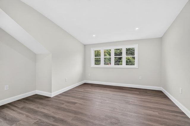 391 Cedar Brook Rd 2, Lynn, MA 01904