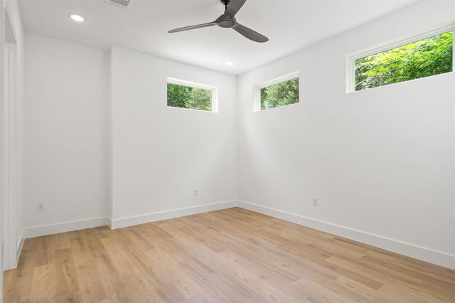 2004 Maxwell LN, Austin, TX 78741