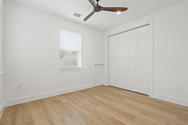 2004 Maxwell LN, Austin, TX 78741