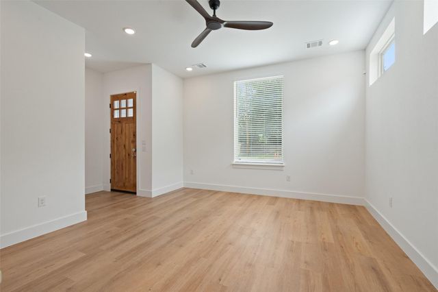 2004 Maxwell LN, Austin, TX 78741
