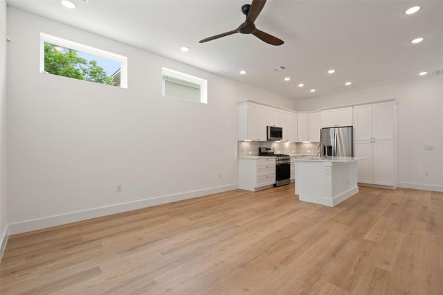 2004 Maxwell LN, Austin, TX 78741