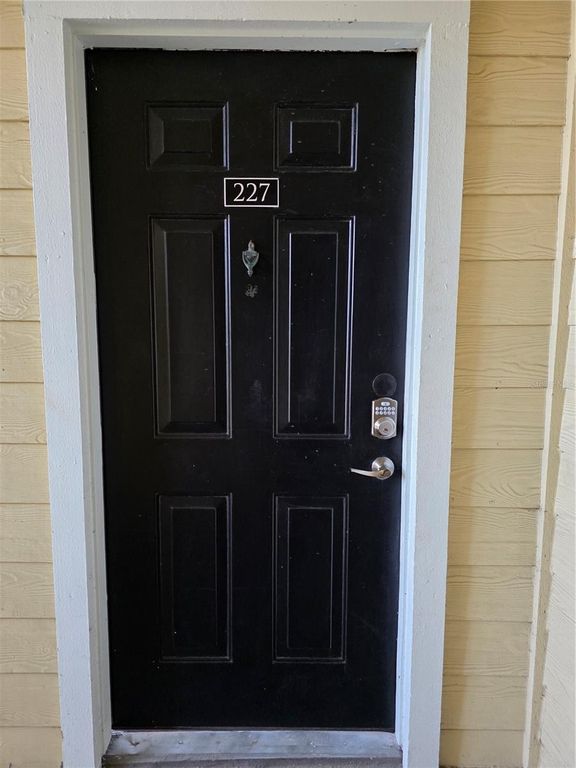 Image 3 of property listing at 2648 ROBERT TRENT JONES DRIVE 227, Orlando, FL 32835