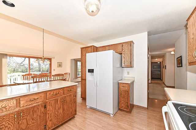 2741 Brighton DRIVE, Waukesha, WI 53188