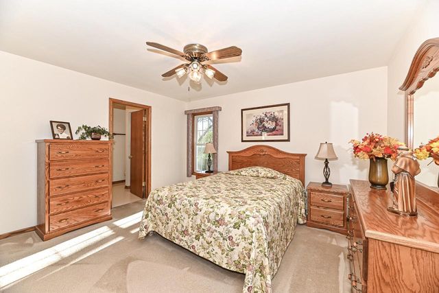 2741 Brighton DRIVE, Waukesha, WI 53188