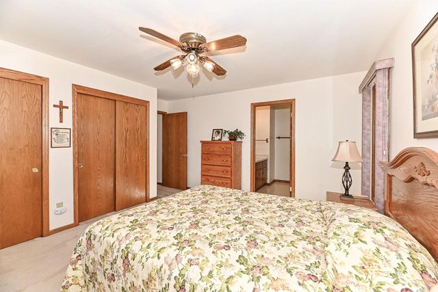 2741 Brighton DRIVE, Waukesha, WI 53188