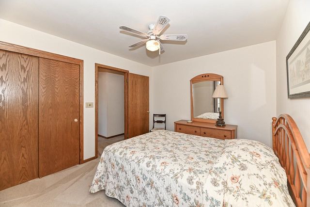 2741 Brighton DRIVE, Waukesha, WI 53188