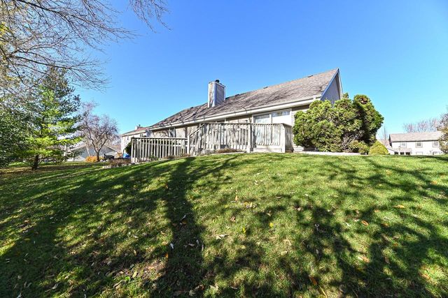 2741 Brighton DRIVE, Waukesha, WI 53188