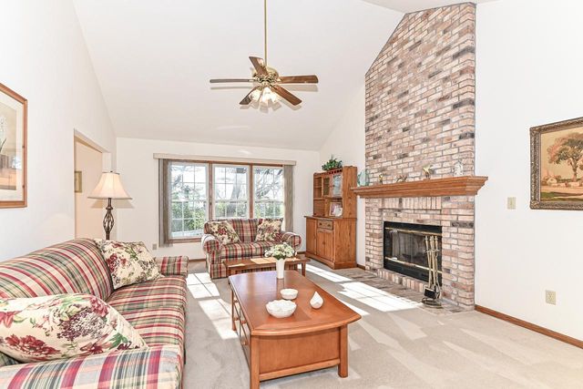 2741 Brighton DRIVE, Waukesha, WI 53188