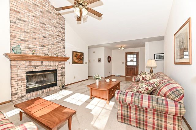 2741 Brighton DRIVE, Waukesha, WI 53188