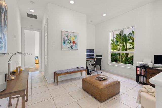 1408 Mariner Way, Hollywood, FL 33019