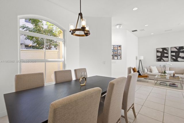 1408 Mariner Way, Hollywood, FL 33019