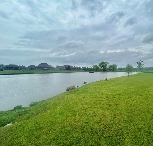 1211 Sundowner Ranch Avenue, Prairie Grove, AR 72753