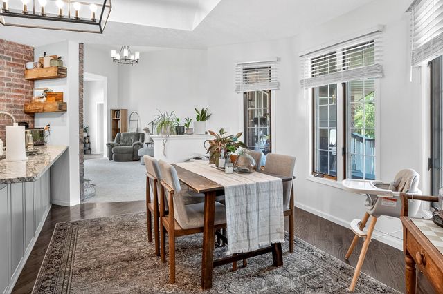 134 Moonlight Valley Drive, Ash Grove, MO 65604