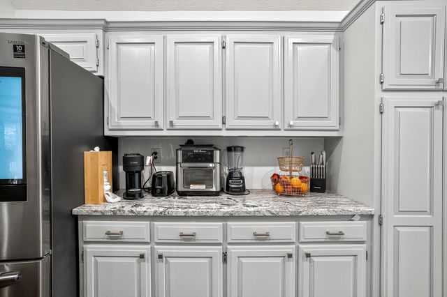 134 Moonlight Valley Drive, Ash Grove, MO 65604