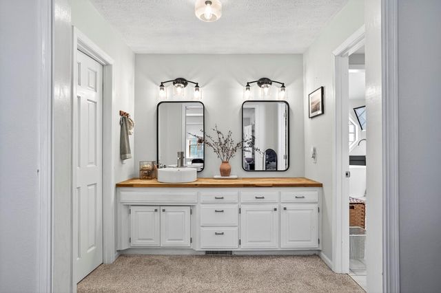 134 Moonlight Valley Drive, Ash Grove, MO 65604