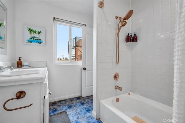 179 Pomona, Long Beach, CA 90803