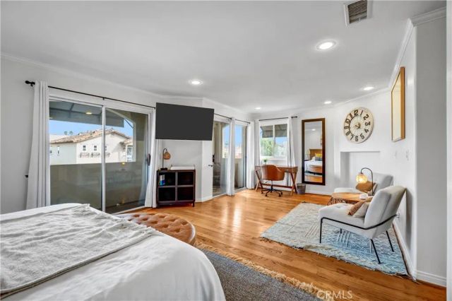 179 Pomona, Long Beach, CA 90803
