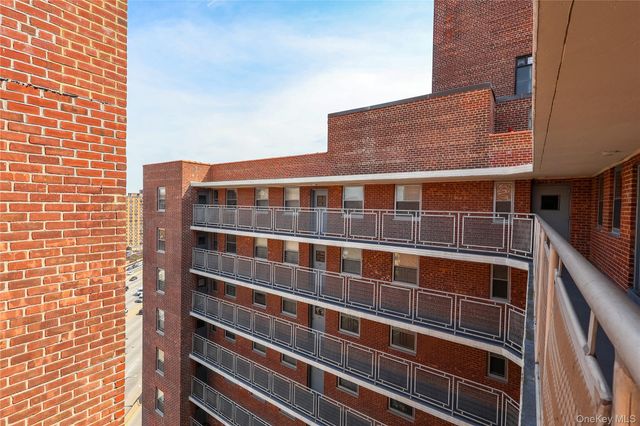 61-15 97th Street 15C, Rego Park, NY 11374