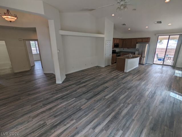 8148 Slate Falls Street, North Las Vegas, NV 89085
