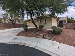 8148 Slate Falls Street, North Las Vegas, NV 89085