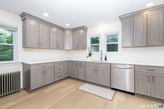 88 Grannis Street, East Haven, CT 06512