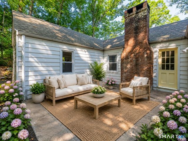 88 Grannis Street, East Haven, CT 06512