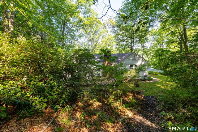 88 Grannis Street, East Haven, CT 06512