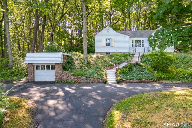 88 Grannis Street, East Haven, CT 06512