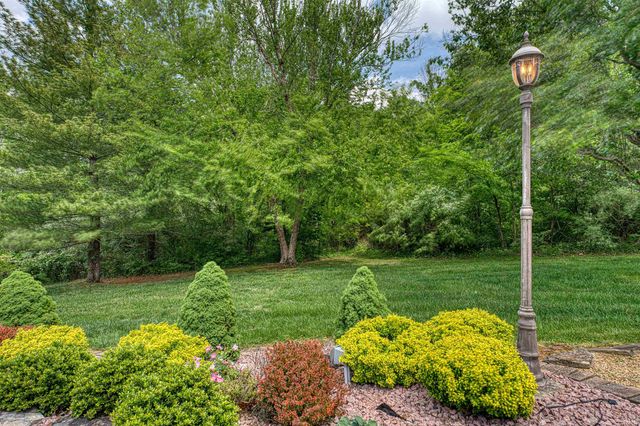 277 Bluestem Court, Boonville, IN 47601