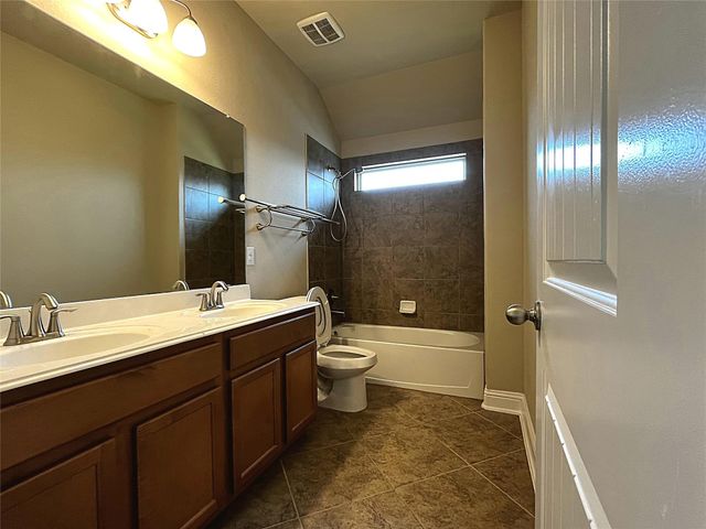 307 Maverick Run Court, Rosenberg, TX 77469