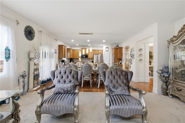 31 VILLAGE GREEN Court SW, Lilburn, GA 30047