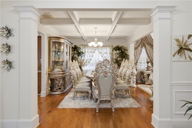 31 VILLAGE GREEN Court SW, Lilburn, GA 30047