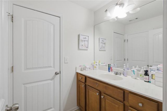 31 VILLAGE GREEN Court SW, Lilburn, GA 30047