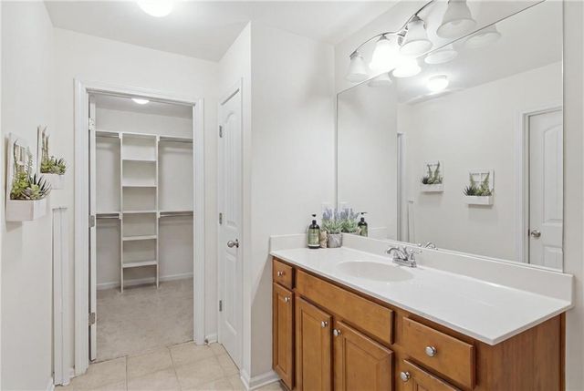 31 VILLAGE GREEN Court SW, Lilburn, GA 30047